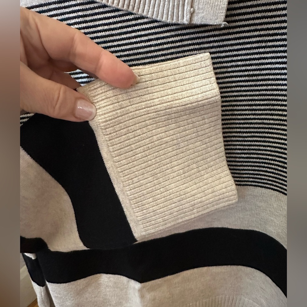 Liz Claiborne Ribbed Knit Sweater in Tan and Black - Picture 4 of 8